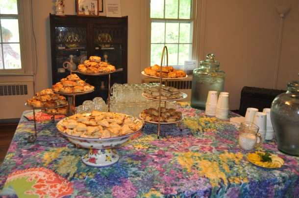 mothers day and gardens and old wine 003