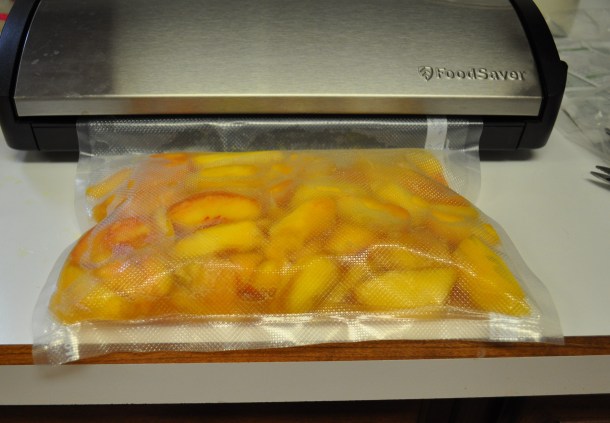 food saver peaches and tomatoes 012