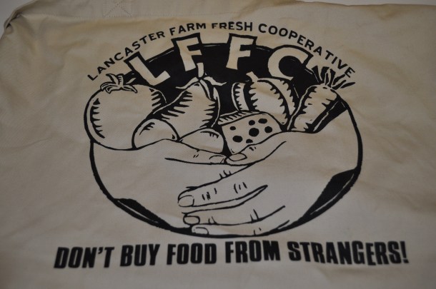 no food from strangers 016